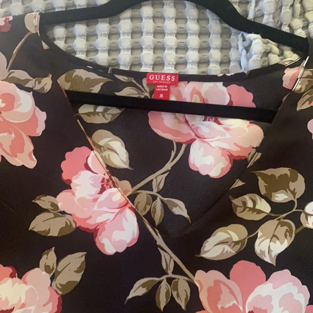 Floral GUESS blouse - Picture 2 of 3